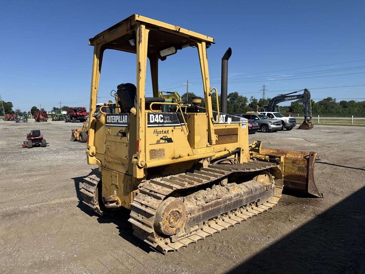 1998-caterpillar-d4c-xl-image-3