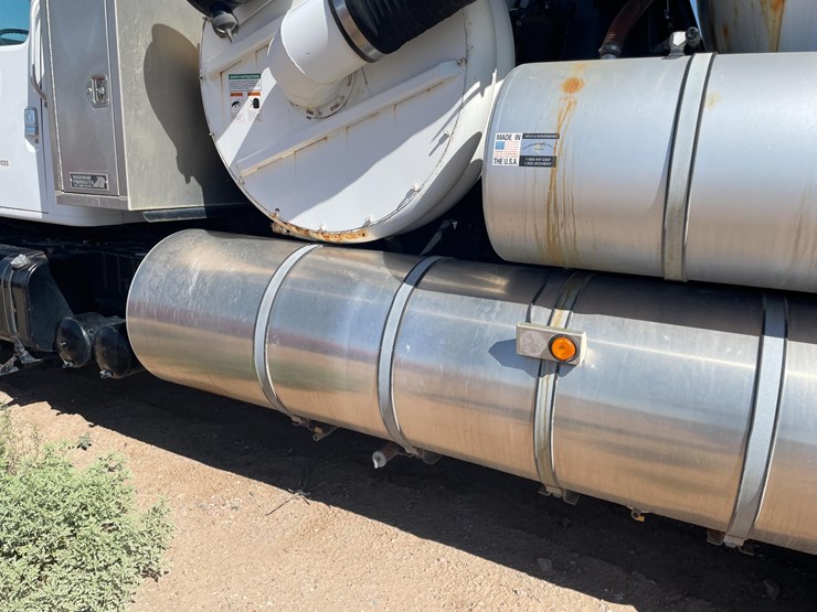 2005-vactor-2100-image-23
