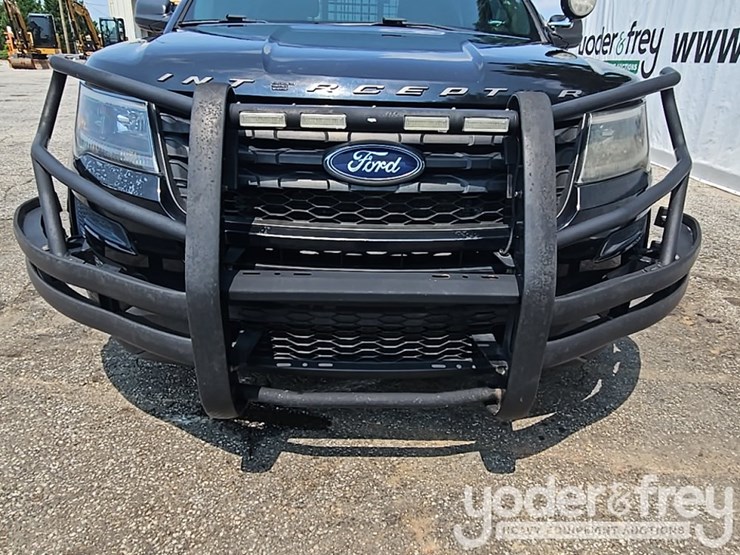 2017-ford-explorer-xlt-image-14