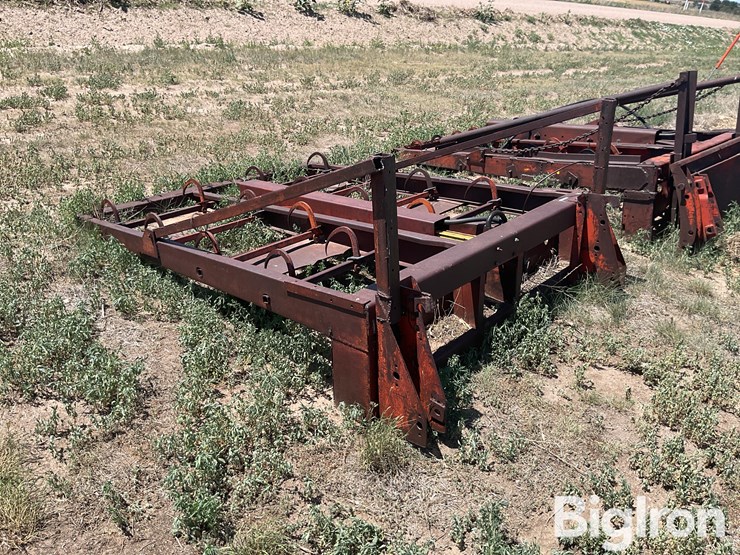 farmhand-8-bale-image-5