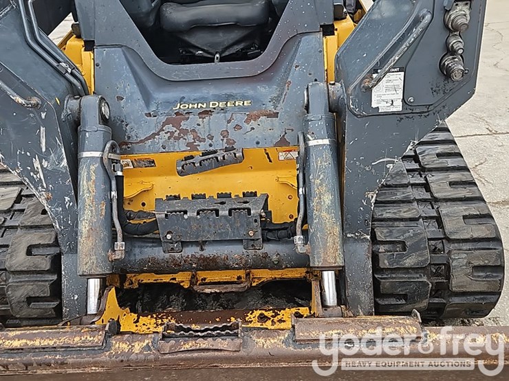 2023-deere-331g-image-14