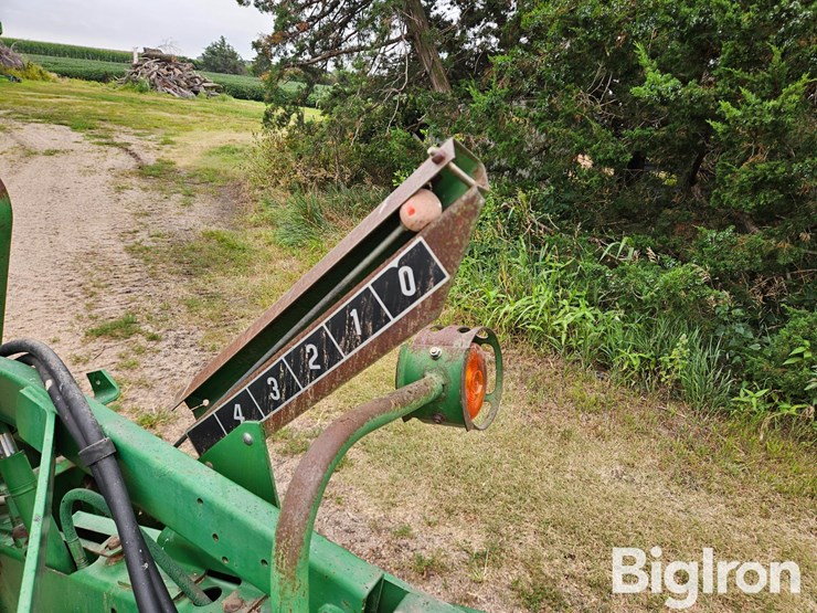 1995-john-deere-920-image-14