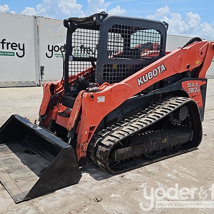 2015 KUBOTA SVL90-2