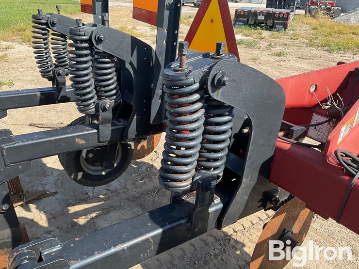 case-ih-2500-image-15