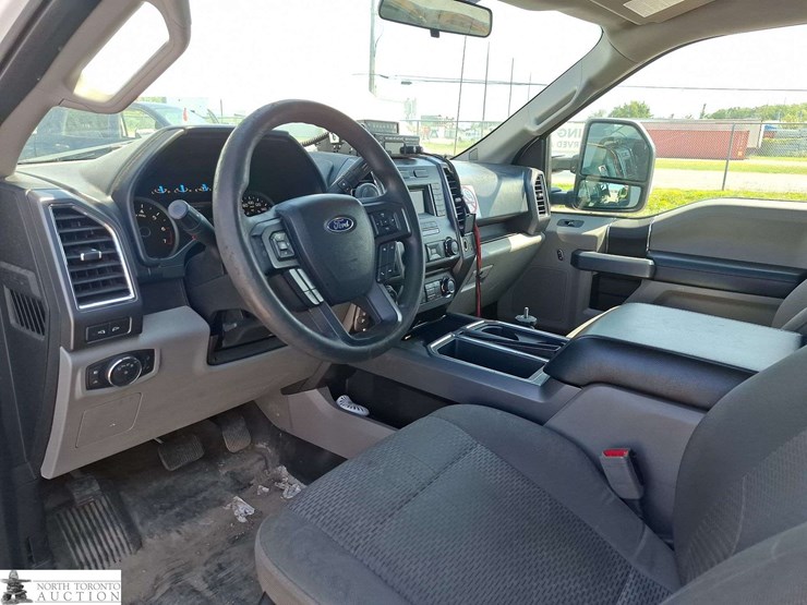 2016-ford-f150-xlt-image-11