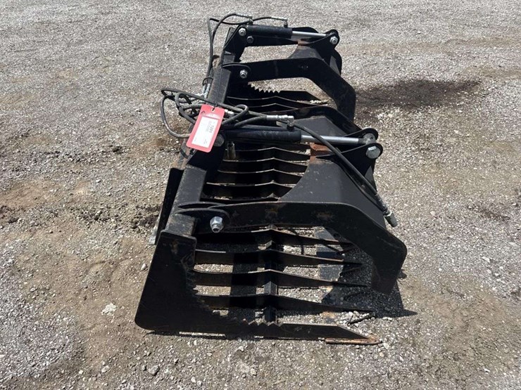 74in-skid-steer-grapple-image-4