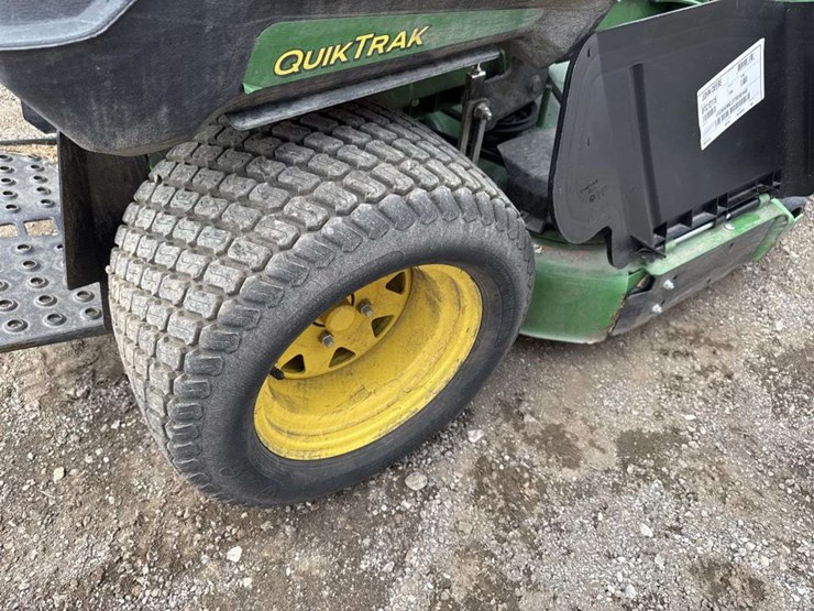 john-deere-m-image-12