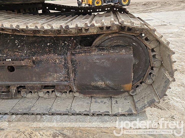 2019-caterpillar-336gc-image-24