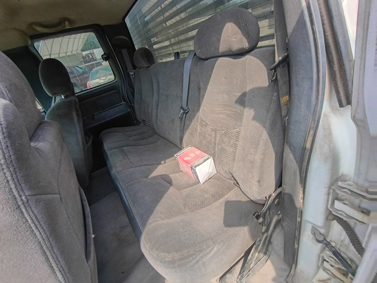 2006-chevrolet-silverado-3500-image-59