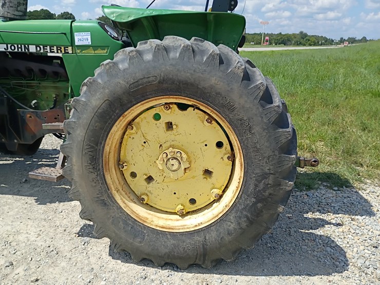 john-deere-2940-image-64