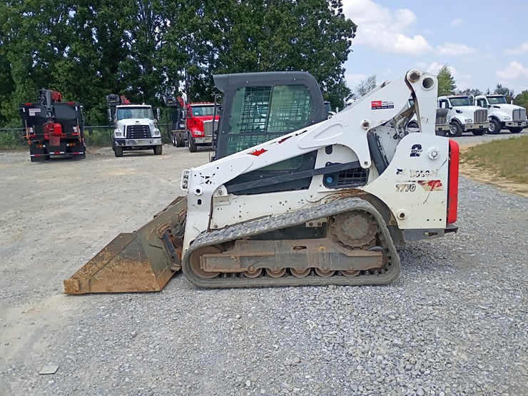 2023-bobcat-t770-image-3