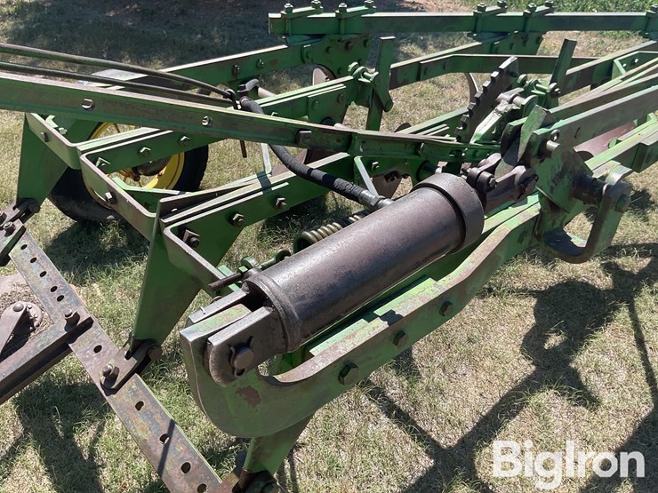 john-deere-5-image-11