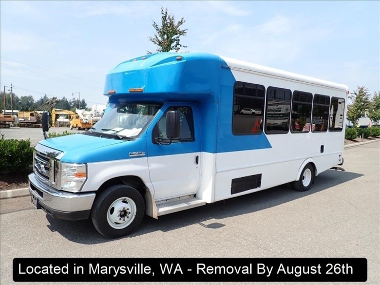 2019-ford-e450-image-1