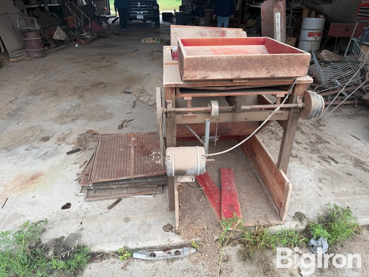 clipper-grain-cleaner-image-8