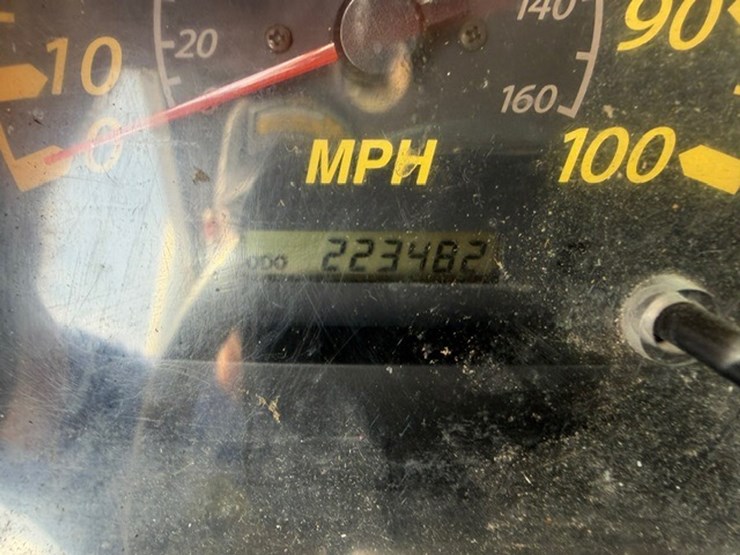 2007-isuzu-npr-image-59