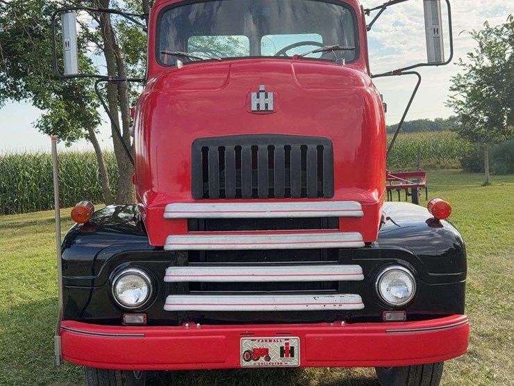 1953-international-r200-image-8