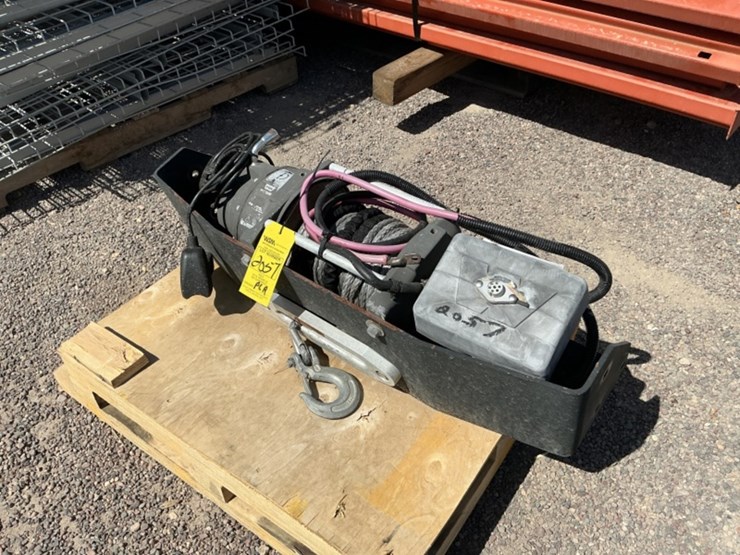 warn-m12000-winch-image-1