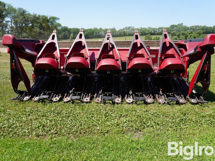 2012-case-ih-2606-image-2