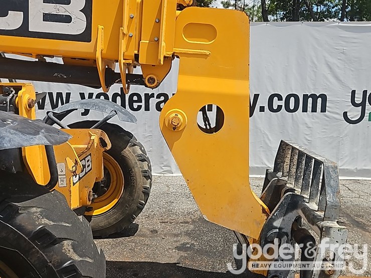 2015-jcb-507-42-image-30