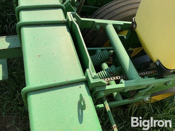 john-deere-7000-image-12