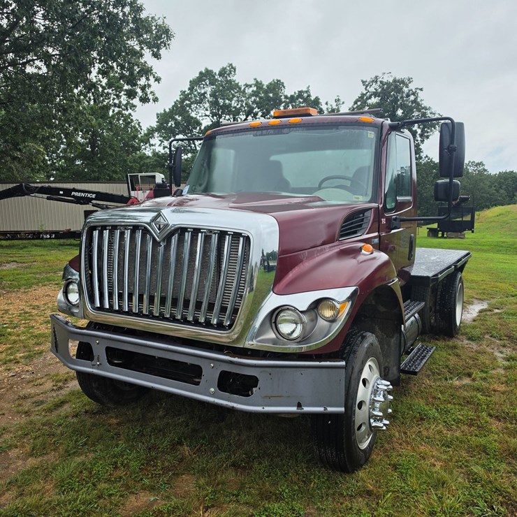 2008 INTERNATIONAL 7400