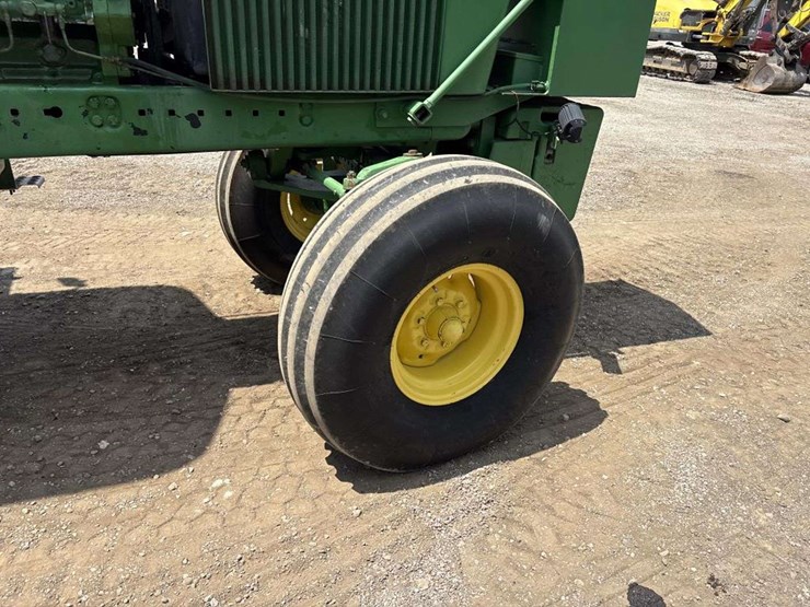 john-deere-4430-image-11