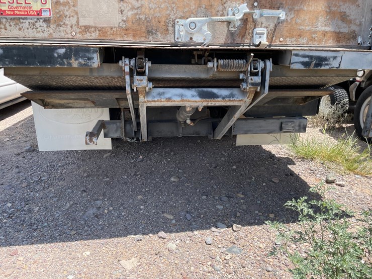 #2254-•-1998-isuzu-2-ton-cargo-truck-image-9