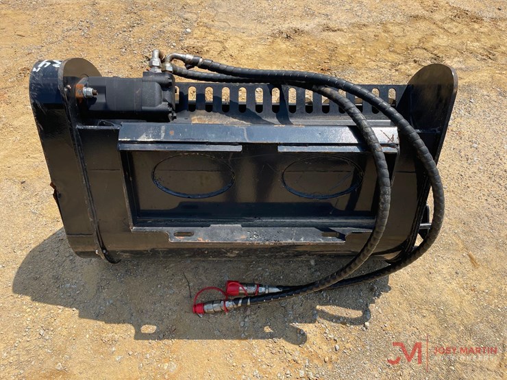 34"-concrete-mixing-bucket-mini-skid-steer-attachment-image-3