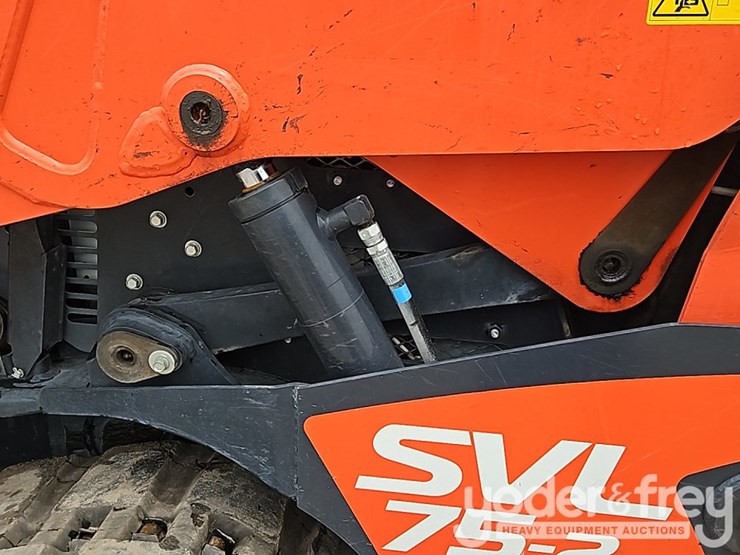 2023-kubota-svl75-2hwc-image-22
