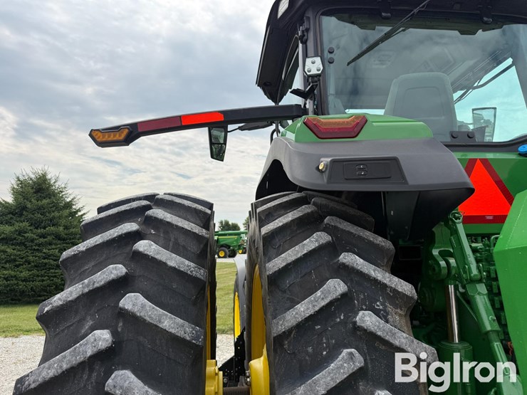 2025-john-deere-8r-250-image-17