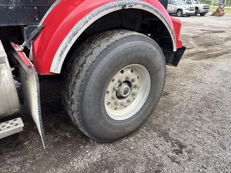 2004-kenworth-t800-image-14