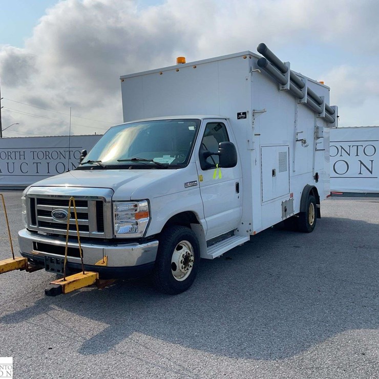 2014 FORD CARGO