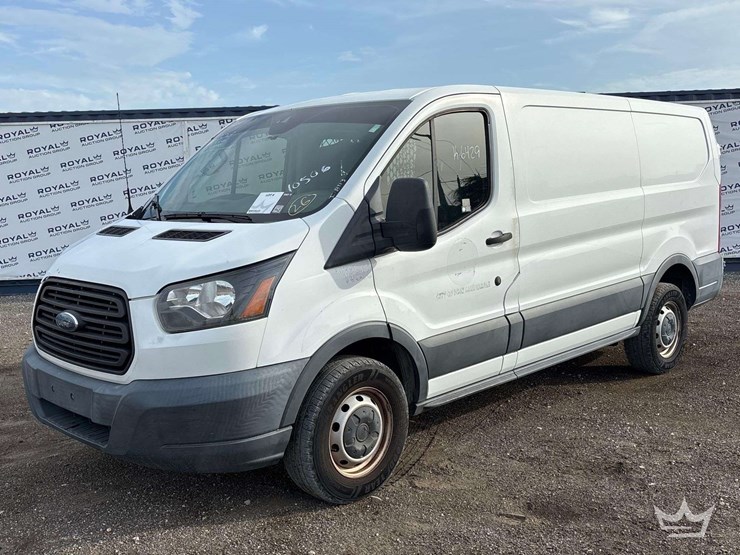 2018-ford-transit-image-1