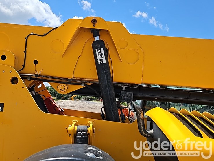 2016-jcb-510-56-image-9