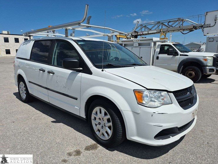 2015-ram-c/v-image-3