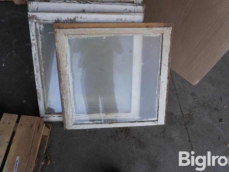 24"x24"-windows-w/glass-image-18