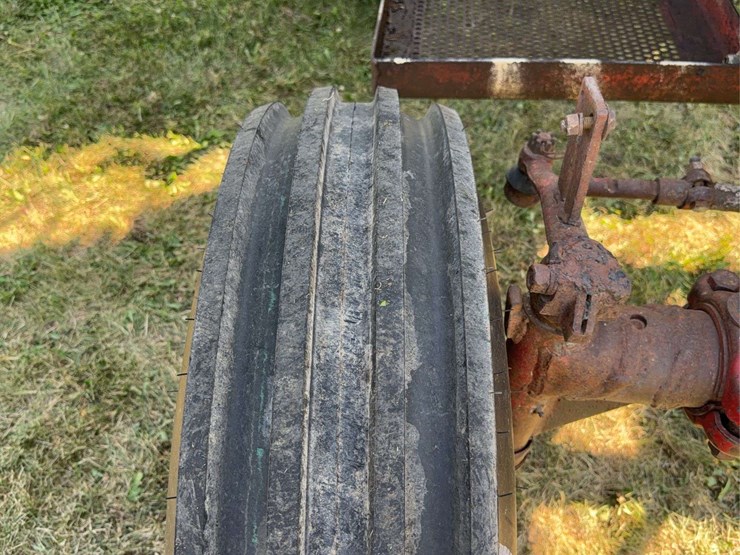 farmall-806-diesel-image-16
