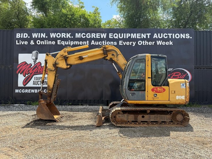 deere-80c-image-1