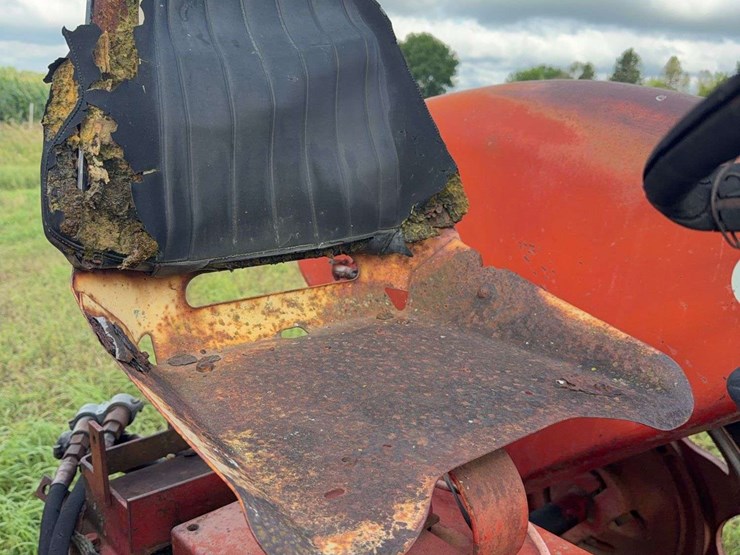 farmall-340-row-crop-image-29