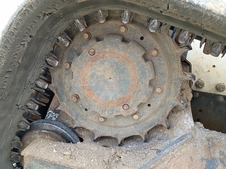 2023-bobcat-t770-image-50