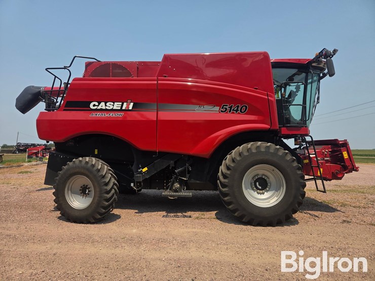 2014-case-ih-5140-image-8