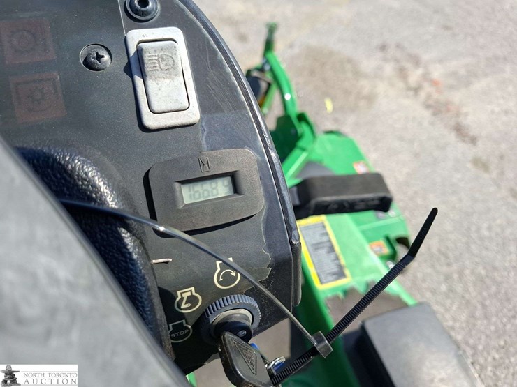 2010-john-deere-1445-image-11