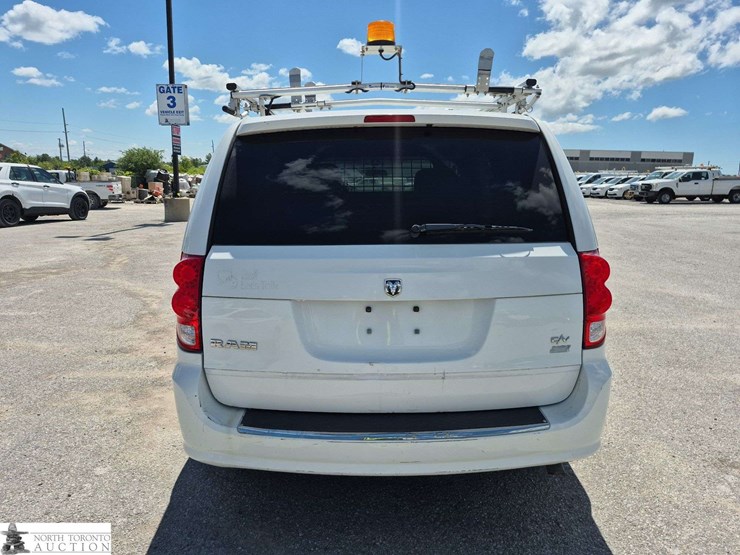 2015-ram-c/v-image-6