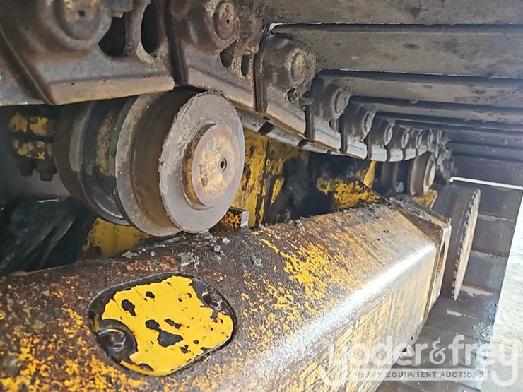 2019-deere-750k-lgp-image-21
