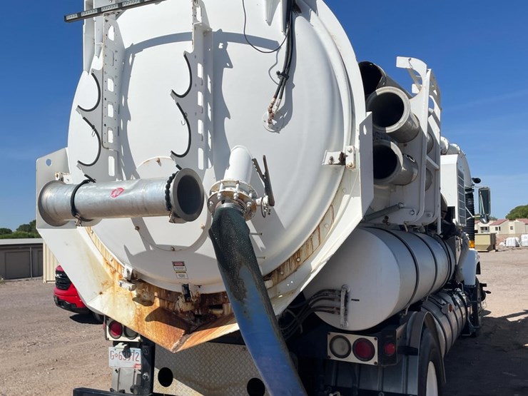 2005-vactor-2100-image-30