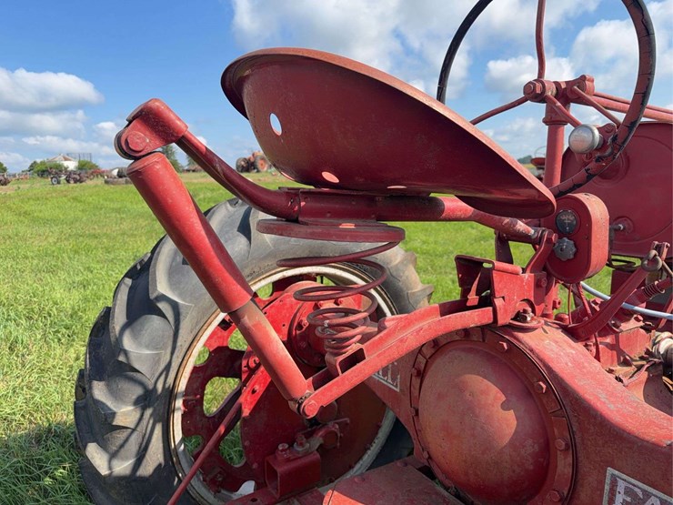 farmall-f-20-image-33