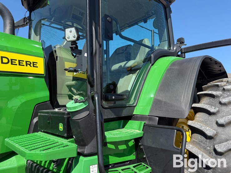 2024-john-deere-8r-340-image-14