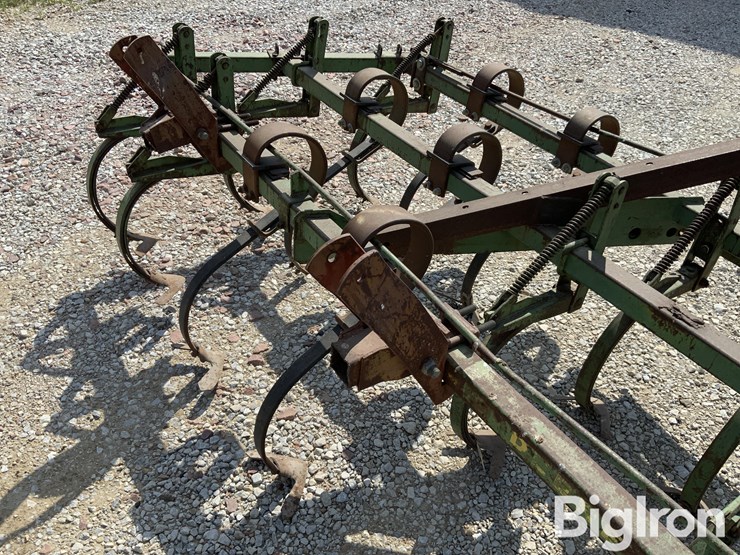 john-deere-14-image-17