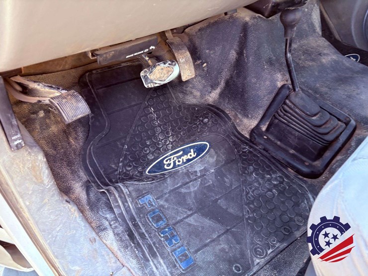 2006-ford-f550-xlt-sd-image-77