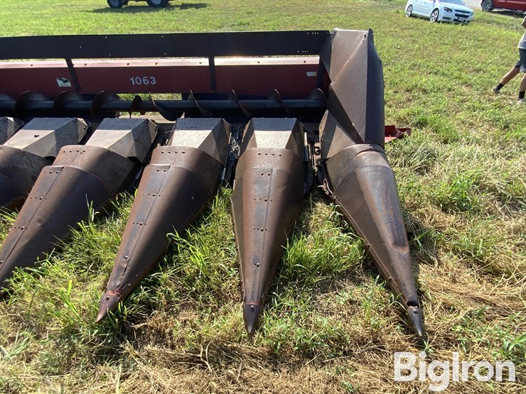 case-ih-1063-image-17